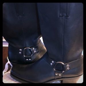 Frye woman’s size 12 Harness boots